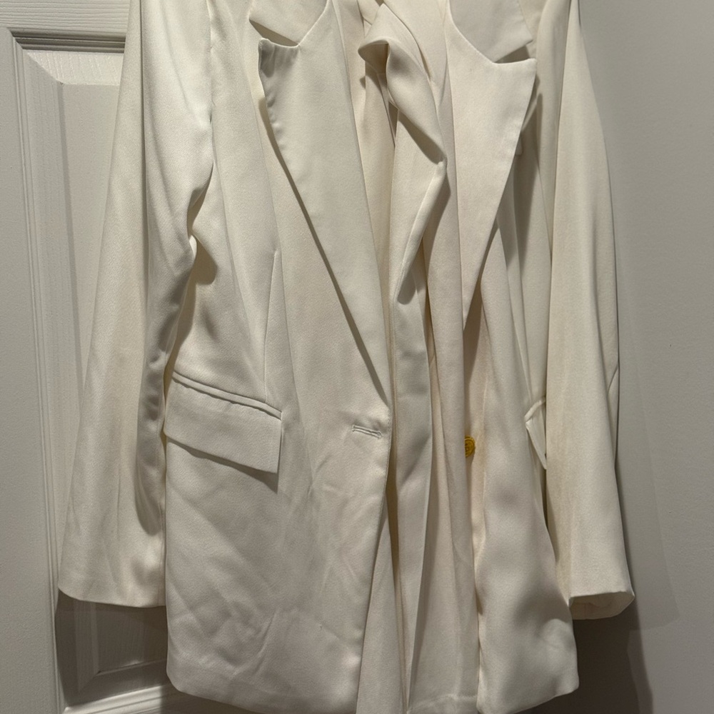 Elegant White Women's 2 Piece Suit